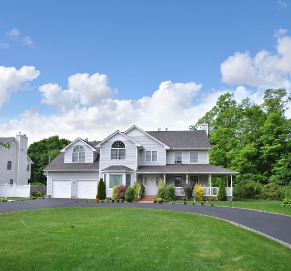 Asphalt Driveway Sealcoating in Lincoln