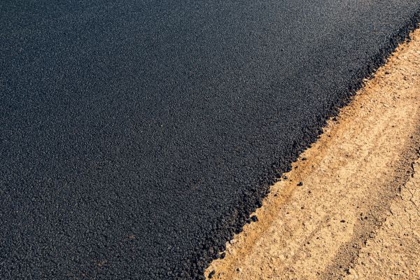 Cost of Hot Tar Driveway Sealing in Lincoln
