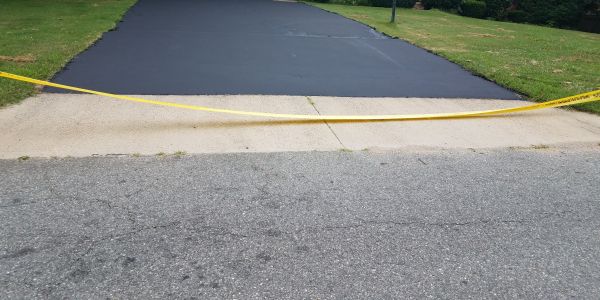 Driveway Sealcoating in Lincoln